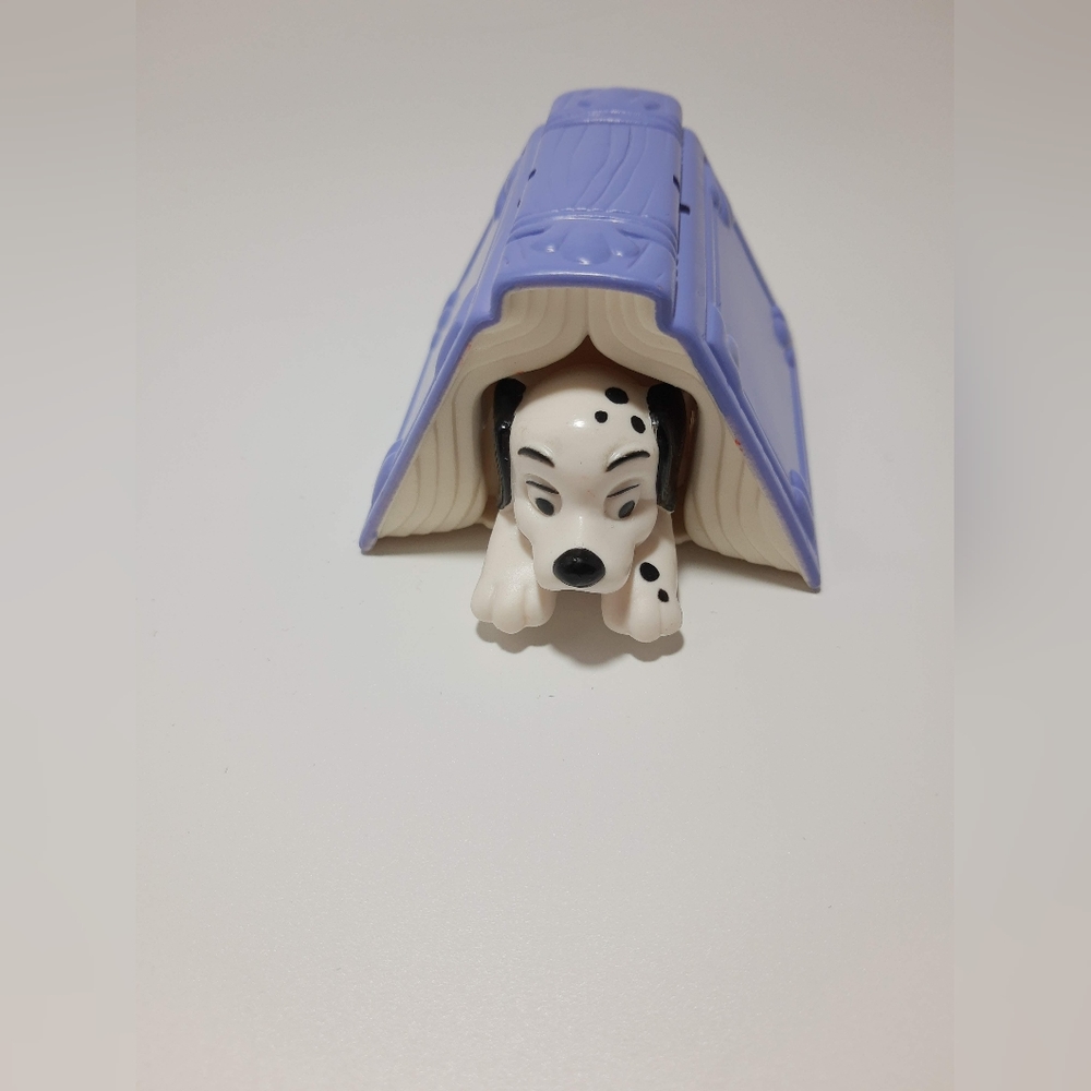101 Dalmatian Figurine/Toy made by Disney. See description